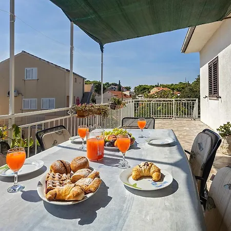 Apartment Zlatko Rogoznica (Sibenik-Knin)