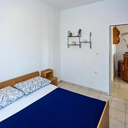 Zlatko Apartment