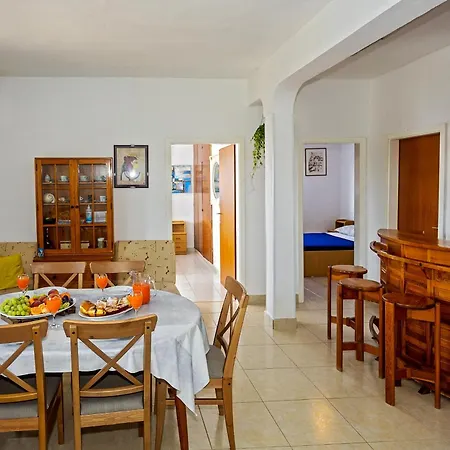 Zlatko 公寓 罗戈兹尼察