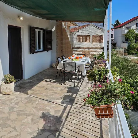 公寓 Zlatko 罗戈兹尼察