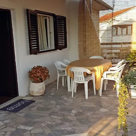 Apartment Zlatko